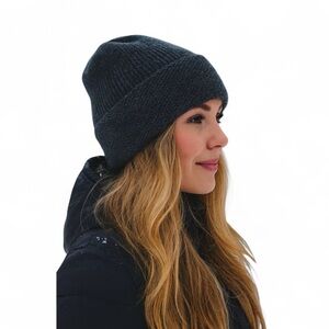 Nordstrom Rack Ribbed Knit Beanie NWT Gray Waffle Knit Cuff